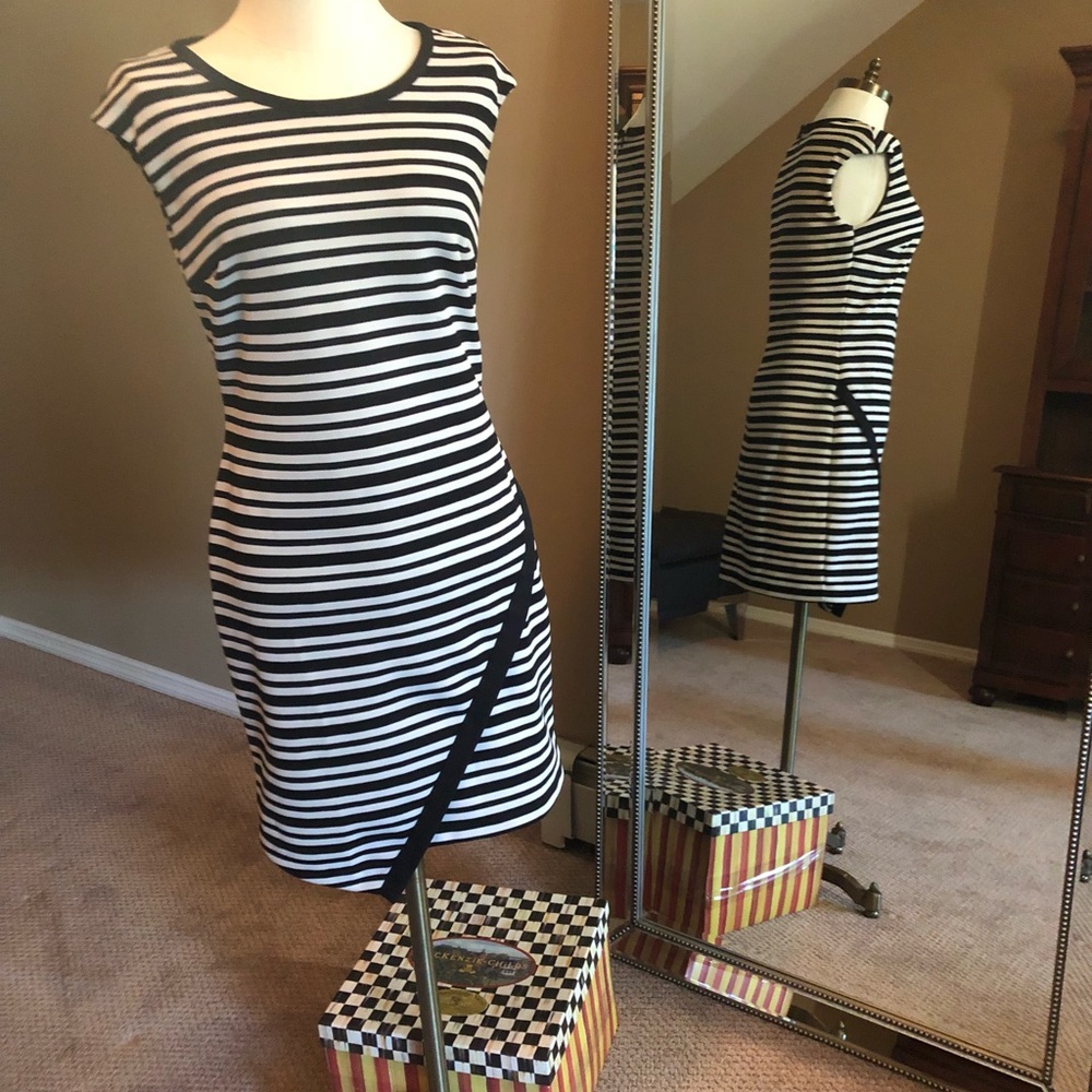 Cute navy and white sleeveless dress